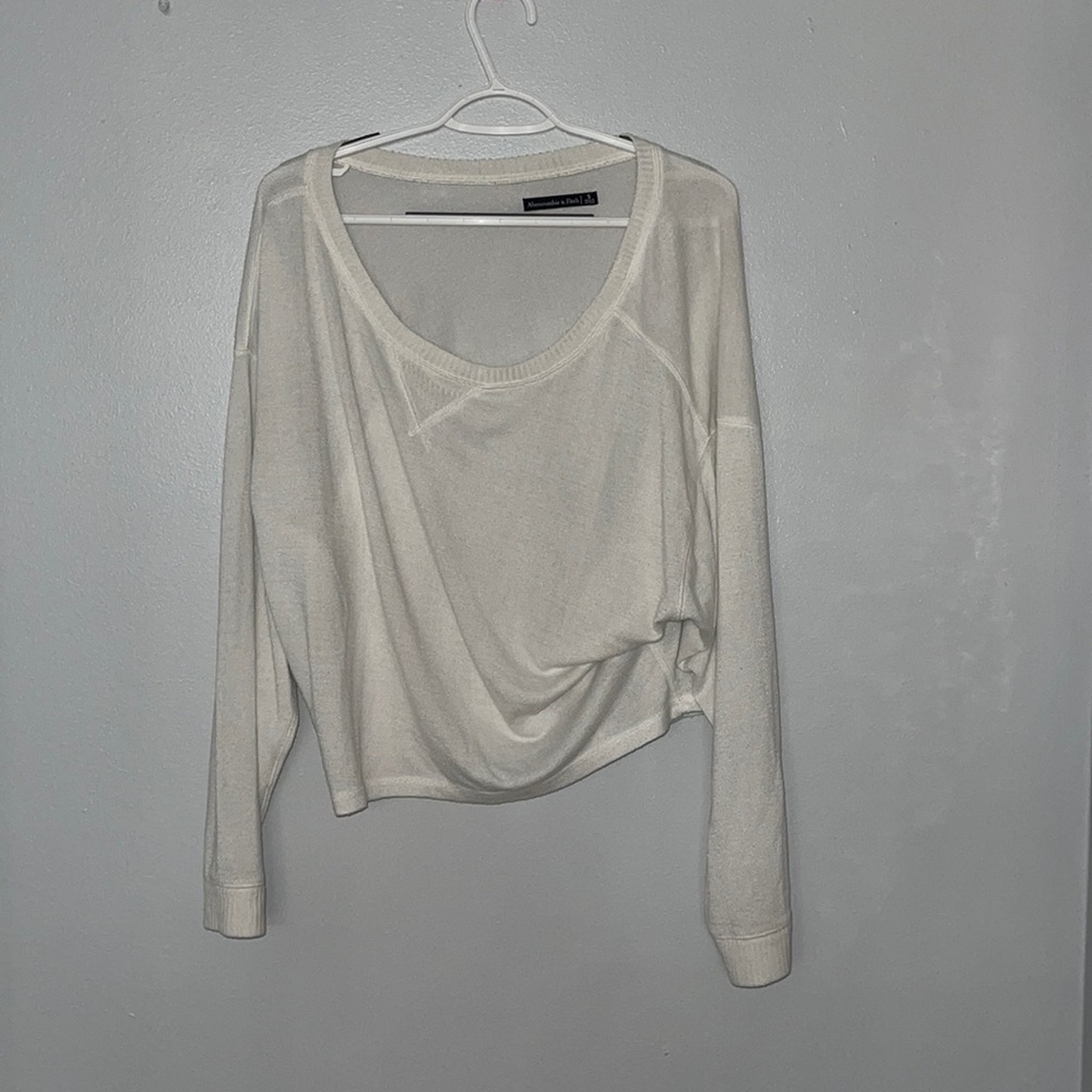 White long sleeve blouse